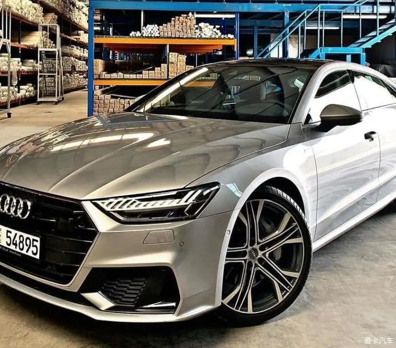 آودي LX7W نقره روشن رنگ رنگ رنگ ماشین طولانی مدت و آسان برای نگهداری